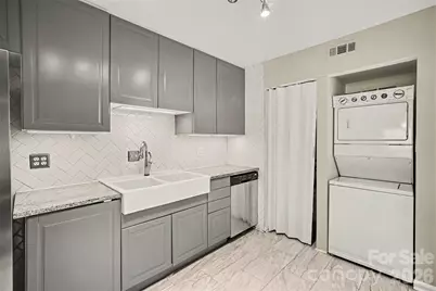 6612 Point Comfort Lane, Charlotte, NC 28226 - Photo 16