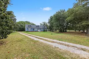 5780 Oak St, Fort Lawn, SC 29714 - Photo 2