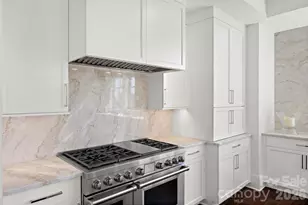409 Queens Rd, Charlotte, NC 28207 - Photo 16