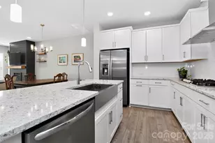 3121 Ada Ml Aly, Charlotte, NC 28205 - Photo 18