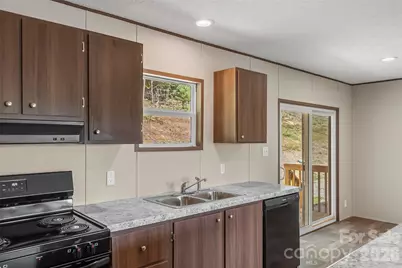 179 Ada Way, Hendersonville, NC 28791 - Photo 10