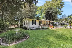 25 Stowe St, Lowell, NC 28098 - Photo 2