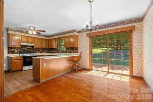 27 Windy Acres Dr, Fairview, NC 28730 - Photo 22