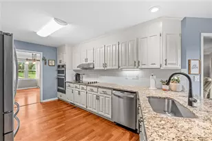 110 Dobbs Dr, Statesville, NC 28625 - Photo 14