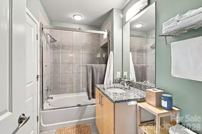210 N Church Street #2813, Charlotte, NC 28202 - Photo 32