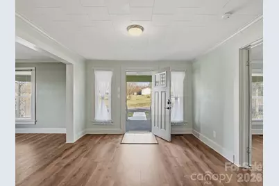 61 27th Street NW, Hickory, NC 28601 - Photo 18