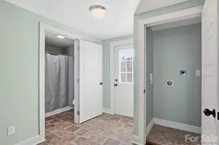 61 27th St NW, Hickory, NC 28601 - Photo 20