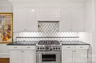 122 Cottage Pl, Charlotte, NC 28207 - Photo 14