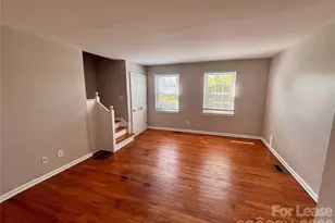 547 Wakefield Dr, Charlotte, NC 28209 - Photo 4