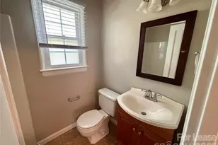 547 Wakefield Dr, Charlotte, NC 28209 - Photo 8