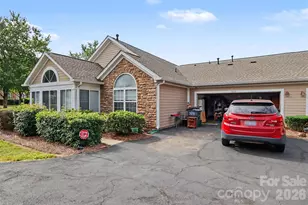 6809 Ledgestone Pl, Charlotte, NC 28227 - Photo 6