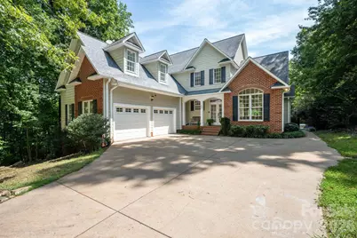 196 E Colonel Hampton Court, Rutherfordton, NC 28139 - Photo 1
