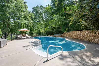 196 E Colonel Hampton Court, Rutherfordton, NC 28139 - Photo 4