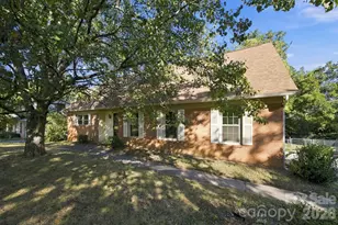 7416 Folger Dr, Charlotte, NC 28226 - Photo 1