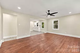 314 Rockyford St, Morganton, NC 28655 - Photo 4