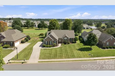 137 Fox Den Circle, Statesville, NC 28677 - Photo 2