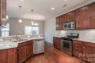 6542 Portland Rose Ln, Charlotte, NC 28210 - Photo 2