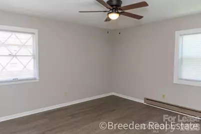 215 N Anderson Street, Morganton, NC 28655 - Photo 6