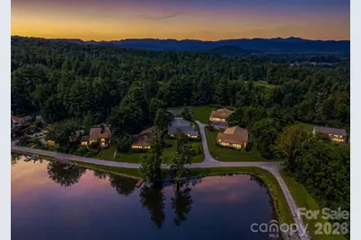 31 Willow Way, Hendersonville, NC 28739 - Photo 8