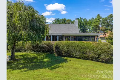 31 Willow Way, Hendersonville, NC 28739 - Photo 2