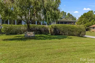 31 Willow Way, Hendersonville, NC 28739 - Photo 14