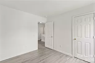 2724 Mulberry Pond Dr, Charlotte, NC 28208 - Photo 16