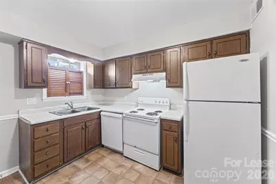 5805 Hunting Ridge Lane #H, Charlotte, NC 28212 - Photo 10
