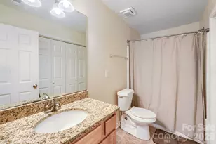 1605 Crandon Dr, Charlotte, NC 28216 - Photo 12
