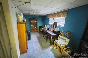 601 Hennessee St, Morganton, NC 28655 - Photo 18
