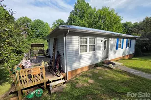 601 Hennessee St, Morganton, NC 28655 - Photo 6