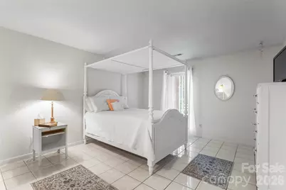 477 14th Avenue Drive NE, Hickory, NC 28601 - Photo 14