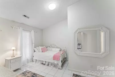 477 14th Avenue Drive NE, Hickory, NC 28601 - Photo 18