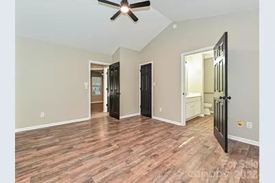 4621 Victory Lane, Charlotte, NC 28269 - Photo 8