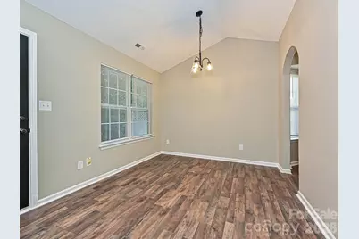 4621 Victory Lane, Charlotte, NC 28269 - Photo 2