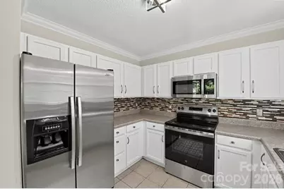 9210 Rotherham Lane, Charlotte, NC 28216 - Photo 8