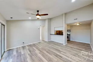 9617 Vinca Cir, Charlotte, NC 28213 - Photo 10