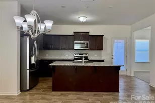 738 Yorkshire Dr, Albemarle, NC 28001 - Photo 4