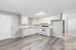 3055 University Dr, Lancaster, SC 29720 - Photo 8