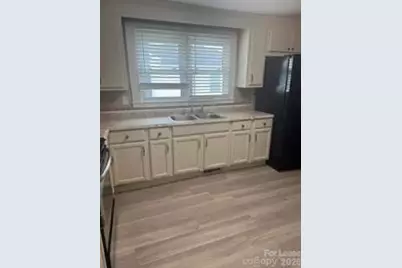 905 Rhode Island Avenue, Kannapolis, NC 28083 - Photo 16