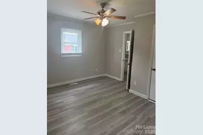 905 Rhode Island Avenue, Kannapolis, NC 28083 - Photo 22