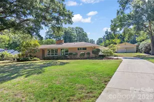 933 Coulwood Dr, Charlotte, NC 28214 - Photo 2