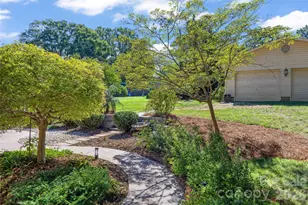 933 Coulwood Dr, Charlotte, NC 28214 - Photo 38