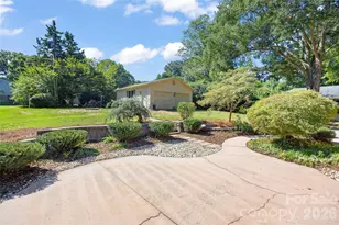 933 Coulwood Dr, Charlotte, NC 28214 - Photo 36