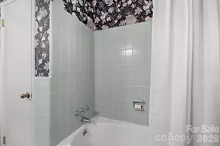 933 Coulwood Dr, Charlotte, NC 28214 - Photo 24