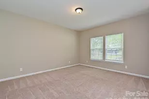 8318 Rockmoor Ridge Rd, Charlotte, NC 28215 - Photo 4