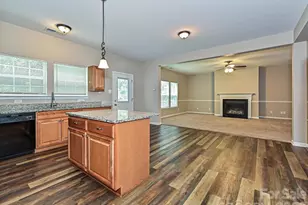 8318 Rockmoor Ridge Rd, Charlotte, NC 28215 - Photo 16