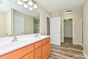 8318 Rockmoor Ridge Rd, Charlotte, NC 28215 - Photo 30