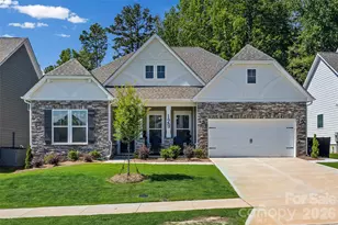 129 Glenn Dr, Mooresville, NC 28115 - Photo 1