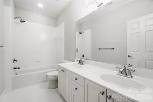 7425 Seton House Ln, Charlotte, NC 28277 - Photo 38