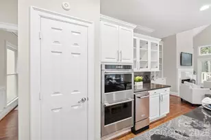 7425 Seton House Ln, Charlotte, NC 28277 - Photo 22